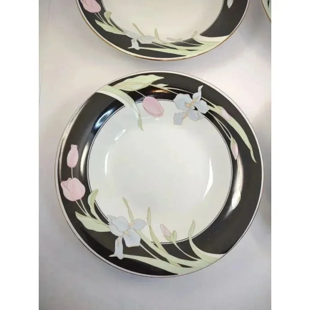 Fairfield Fine China by Vanessa Yung Shen, 4 - 8